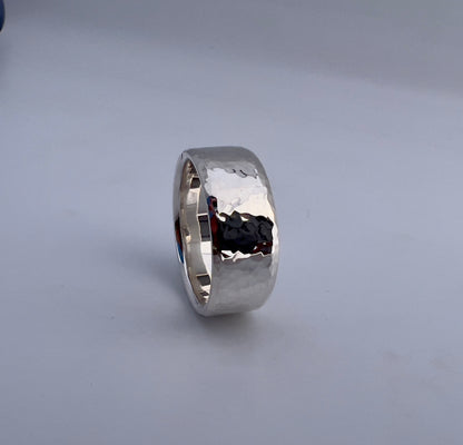 Thinner hammered ring